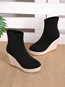 2024 Zimowe Damskie Platformowe Botki Do Połowy Łydki Termiczne Podszewki Retro Brytyjskie Krótkie Buty Dla Małych - Czarne - Zobacz 5