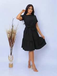 Classic Dress With Belt, Perfect For Any Special Occasion. With A Timeless Design And A Modern Touch, This Dress Is The Ideal Choice For Those Who Want To Shine! - 黑色 - 查看 10