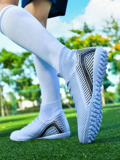 Football/Soccer/Baseball Cleats For Outdoor Sports, Male & Female, TF Studs, Students & Adults, Training Shoes For Artificial Turf & Natural Grass, AG Spikes, Anti-Slip & Wear-Resistant, Comfortable, Professional Leather, Black, Purple, High-Top, Suitable For Youth World Cup, Best Price