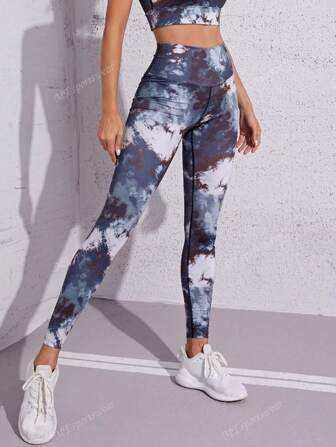 Camo Print sömlöst yogaset, hög midja tight passform sportleggings & väst, fuktavledande tyg för kvinnor