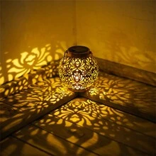 1/2 stuks op zonne-energie werkende metalen holle pioenlantaarn, waterdichte buitenverlichting voor tuin en landschap, decoratieve hanglamp
