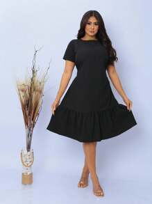 Classic Dress With Belt, Perfect For Any Special Occasion. With A Timeless Design And A Modern Touch, This Dress Is The Ideal Choice For Those Who Want To Shine! - 黑色 - 查看 4