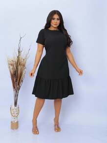 Classic Dress With Belt, Perfect For Any Special Occasion. With A Timeless Design And A Modern Touch, This Dress Is The Ideal Choice For Those Who Want To Shine! - 黑色 - 查看 5