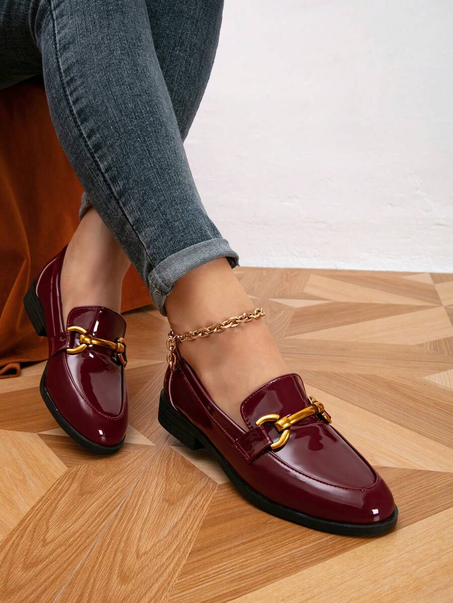 Mocasines planos con hebilla de metal de punta redonda para mujer, zapatos casuales de piel sintética con cierre de deslizamiento, otoño 2025