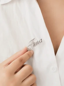 Tên tùy chỉnh Trâm dành cho phụ nữ Tùy chỉnh cá nhân Bảng tên Nút Trâm Trâm thép không gỉ Ba lô Phụ kiện quần áo Phụ kiện trang sức tùy chỉnh của phụ nữ Quà tặng quanh năm - Bạc - Xem 5