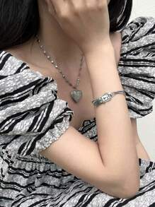 1 Piece Sweet Goth Harajuku Aesthetic Forever Heart Pendant Necklace For Women Girls Y2k Vintage Punk Jewelry Accessories Valentines,Mom,Mother,Mother's Day,Gift