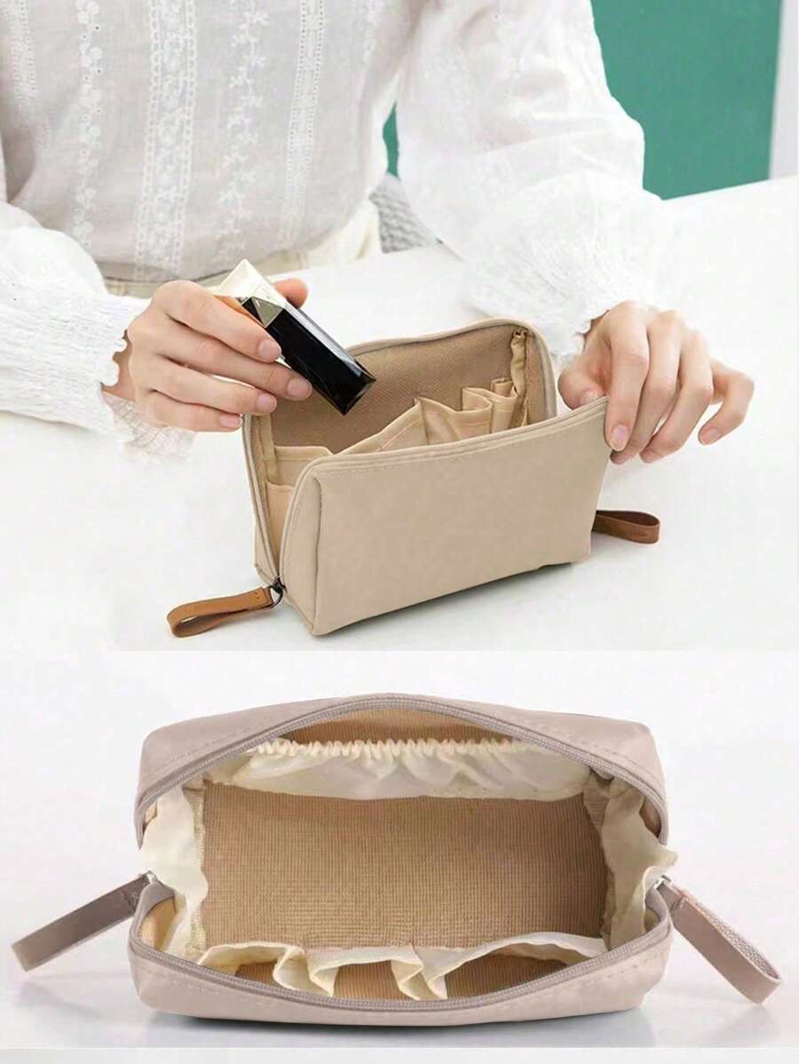 1个卡其色口红造型防水便携化妆包，家用旅行化妆收纳包，必备礼品收纳包，拉链配件包，美甲包，化妆包，化妆包，洗漱包，桌面收纳包，化妆包，化妆袋，化妆包，化妆包，化妆包，化妆包，小化妆包，化妆袋，化妆包，大容量，大化妆包，圣诞礼物，小袋子，女士礼物，小袋子，手拿包/小手提包，化妆品收纳包，小袋子，刷子收纳袋，迷你收纳袋，大容量收纳袋，女士礼物，圣诞礼物，女士礼物创意