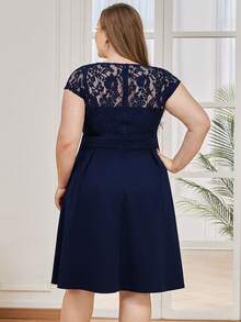 MIUSOL Vestido panel con encaje unicolor - Azul Marino - Ver 2