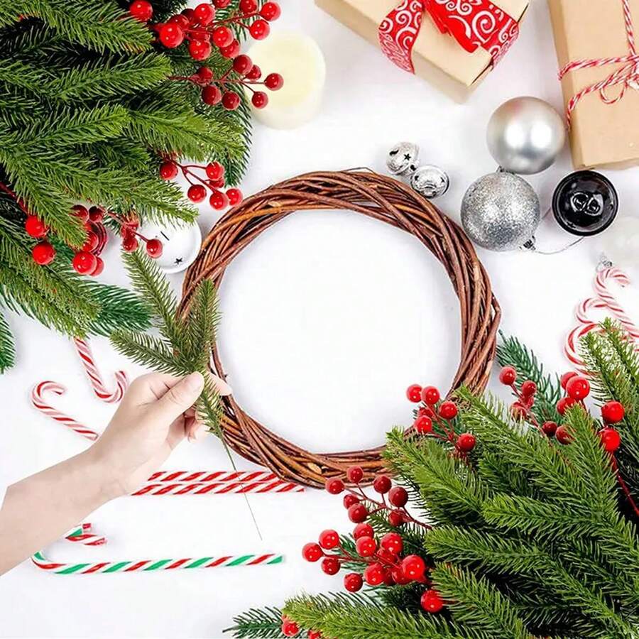 Bộ 5/10/20 cành thông nhân tạo rực rỡ cho Giáng sinh - Hoàn hảo để tạo vòng hoa lễ hội và lý tưởng để trang trí nhà cửa dịp Giáng sinh, được trang trí bằng thân cây mọng đỏ tươi và màu xanh lá cây chân thực - Thêm nét kỳ quan mùa đông vào các dự án tự làm của bạn, Halloween, Trang trí Halloween