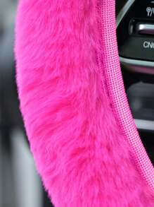 一套汽车方向盘套、换挡杆套和手刹套，冬季保暖绒面材质，弹性贴合，通用型汽车内饰配件