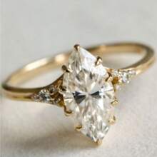 Exquisite 18K Golden Plated Ring Inlaid Large Shining Zirconia Elegant Jewelry For Engagement Wedding Scenes Evening Party Decor