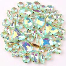 50 piezas/paquete, caramelos de gelatina de colores AB en formas mixtas, piedras de cristal coser a mano con base de metal dorado plano con agujeros, material de costura brillante con piedras preciosas para accesorios DIY, se pueden usar para decorar ropa, vestidos, bolsos, zapatos, broches, aretes, manualidades