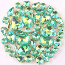 50 piezas/paquete, caramelos de gelatina de colores AB en formas mixtas, piedras de cristal coser a mano con base de metal dorado plano con agujeros, material de costura brillante con piedras preciosas para accesorios DIY, se pueden usar para decorar ropa, vestidos, bolsos, zapatos, broches, aretes, manualidades