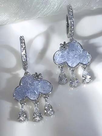1 par de aretes con gotas de borla con nubes de rhinestone azul de diseño único, ¡Hermosos!