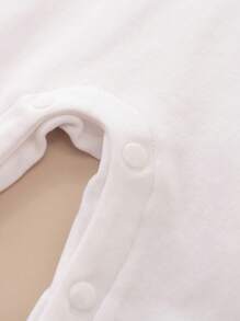 Yierying 新生男宝宝学院风可爱白色连体衣，适合夏秋季穿着