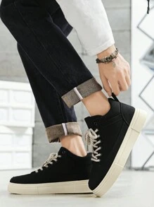 Men Fashionable Streetwear Style Skate Shoes, Comfortable Anti-Slip Casual Lace-Up Athletic Sneakers, Suitable For Outdoor Activities