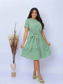 Classic Dress With Belt, Perfect For Any Special Occasion. With A Timeless Design And A Modern Touch, This Dress Is The Ideal Choice For Those Who Want To Shine! - Màu xanh Bạc hà - Xem 4