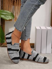 Women Round Toe Flat Shoes, Patchwork Knit Upper, Casual Breathable Non-Slip Comfortable Ballet Flats - Grey - View 4