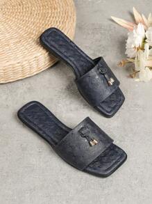 Women's Flat Sandals Summer/Fall 2024 New Versatile Soft Non-Slip Beach Sandals Fashionable Roman Style Large Size 41-43