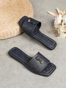 Women's Flat Sandals Summer/Fall 2024 New Versatile Soft Non-Slip Beach Sandals Fashionable Roman Style Large Size 41-43