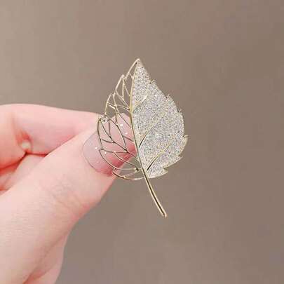 1pc Elegant Leaf Design Zinc Alloy Brooch, Suitable For Women Casual Daily Wear All Seasons Dress Accessories Pin For Clothes Bag Charm School