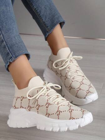 24 件装女士多色字母图案轻便公路跑步运动鞋