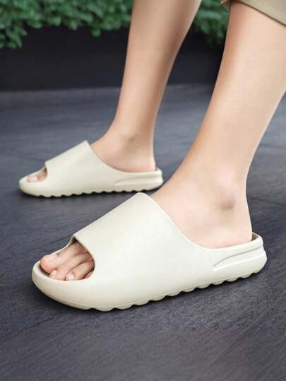 Pantoufles d'intérieur pour hommes, semelle épaisse anti-dérapante d'été pour salle de bain et douche, couple, maison, respirantes en EVA, silencieuses, taille plus petite