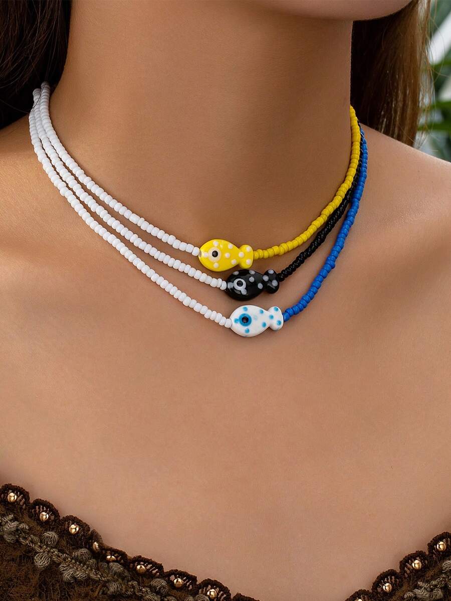 1pc Handmade Bohemian Glass Beaded Fish Pendant Necklace For Women (Shape And Color Are Random) - A10255 - View 1