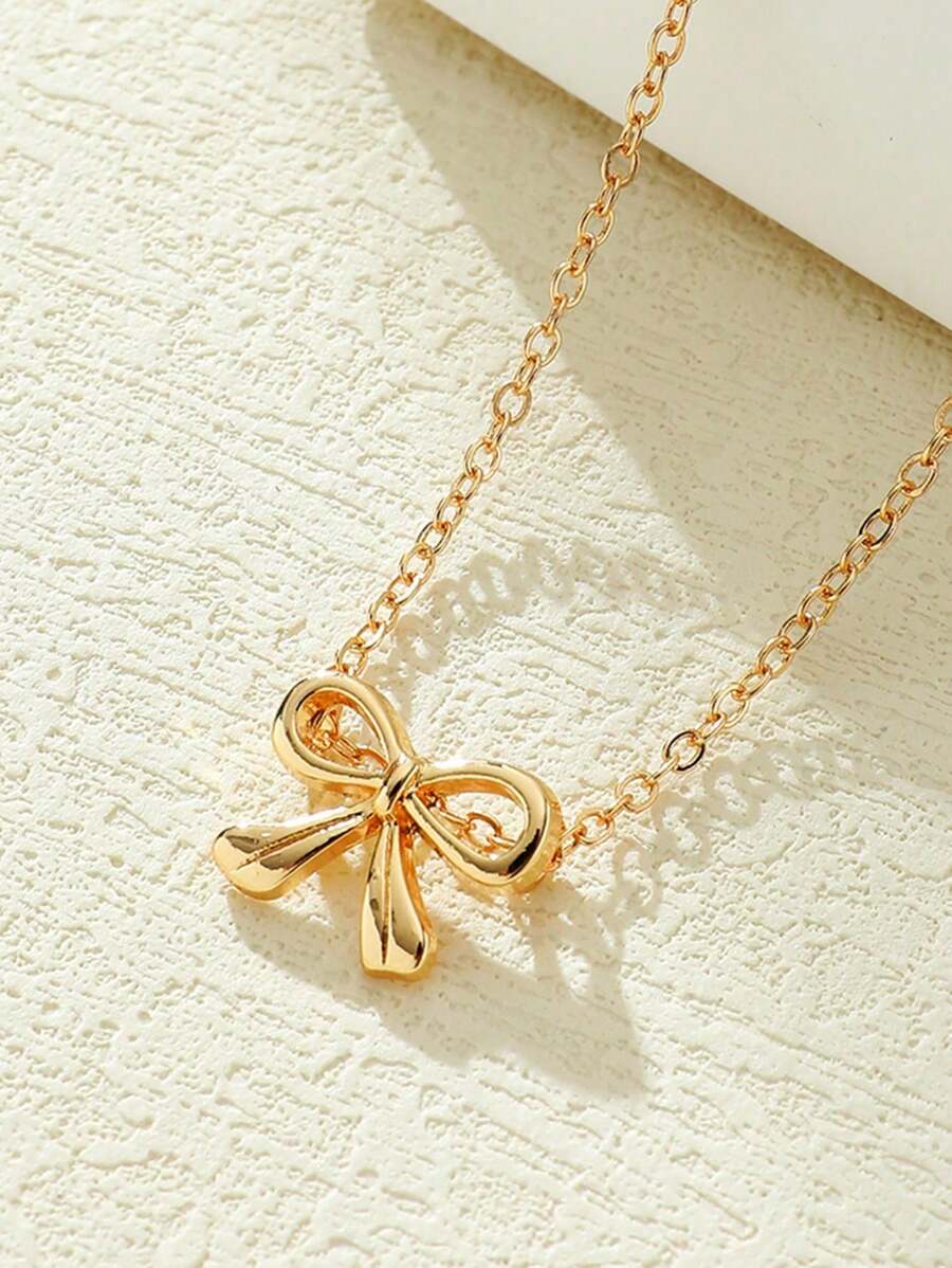14K Bow Pendant Necklace