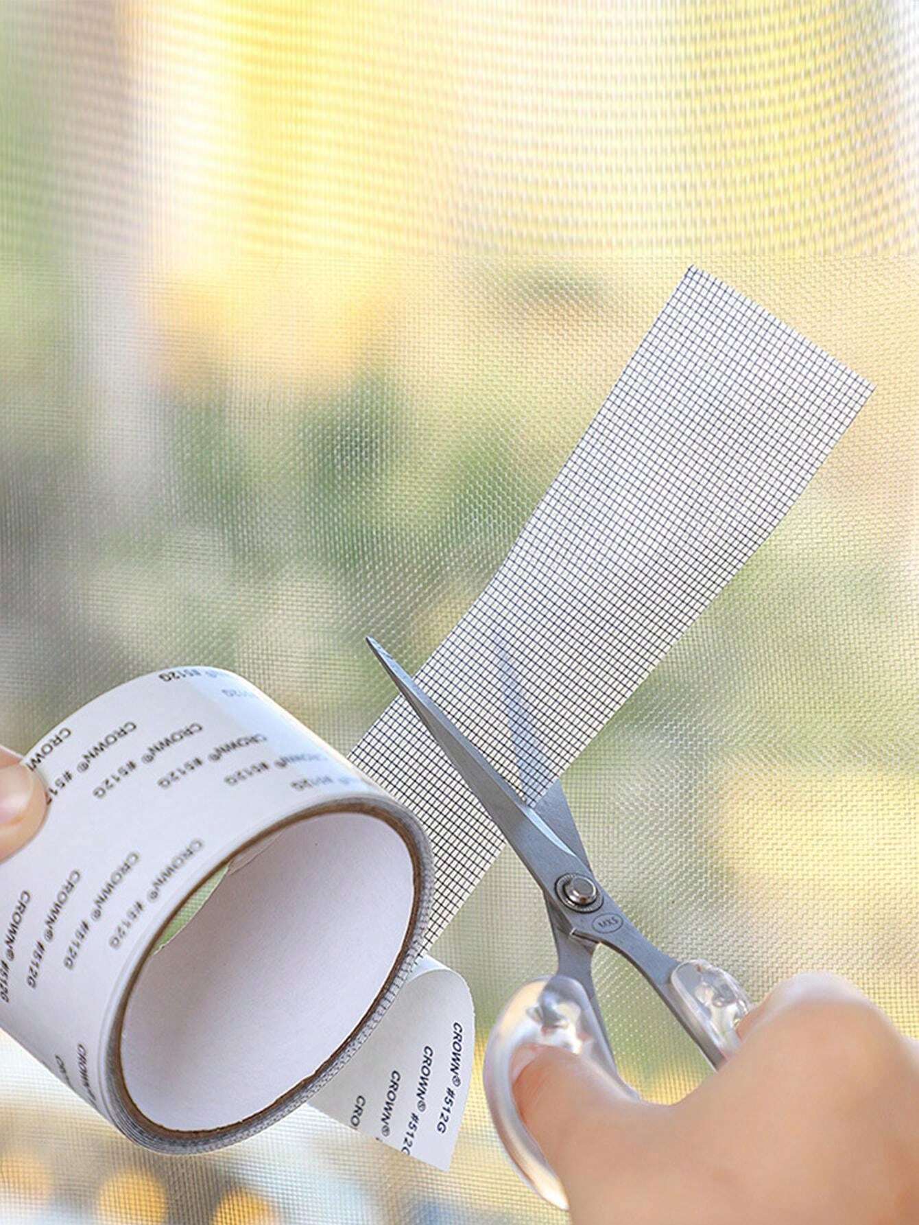 Ruban Adhésif Imperméable Woods Pour Réparer Les Trous Dans Les Tissus, Les Tentes, Les Bâches Et Les Structures Gonflables | Canadian Tire