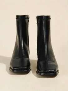 2025秋冬春秋季新款女方头短靴法式粗跟中跟弹力修身靴