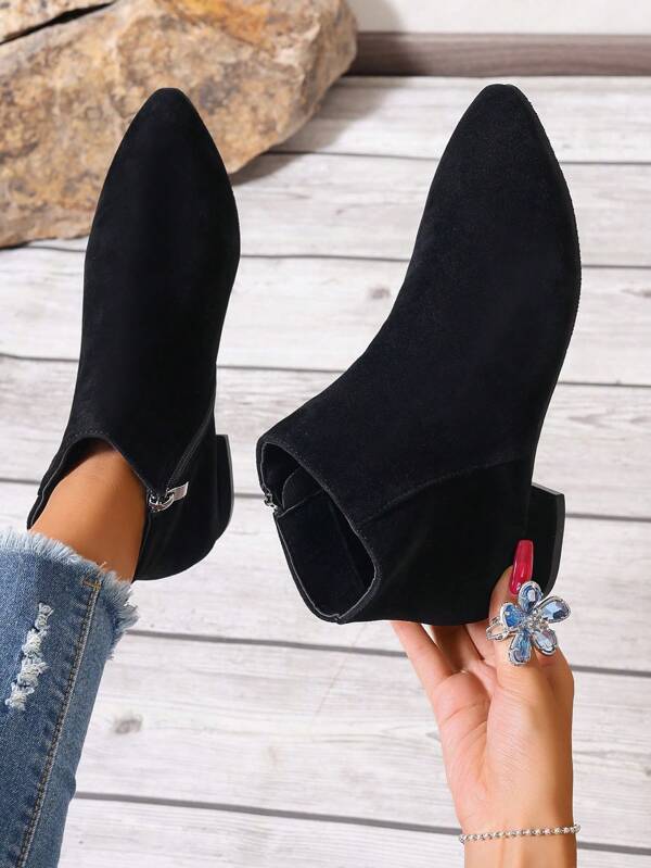 Pull assorti tendance, bottes cheville et boots courtes pour femmes, bottines plates à lacets à talon bas, bottes de mode noir à bout pointu, montant cheville