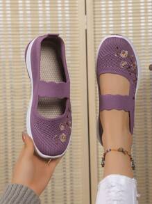 أحذية رياضة نسائية مطرزة بالزهور، أحذية خفيفة الوزن من نسيج شبكي ناعم، أحذية سير تنفس منخفضة