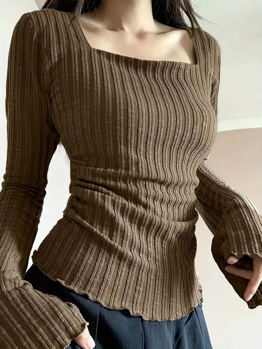 女士方领喇叭袖修身薄针织长袖上衣，适合春秋季节