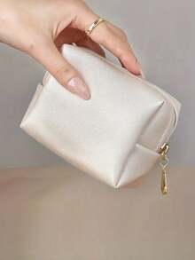 2 hộp đựng mỹ phẩm nhỏ, túi đựng son môi có khóa kéo, túi đựng đồ vệ sinh cá nhân khi đi du lịch, ví đựng tiền xu, hộp đựng mỹ phẩm, túi đựng đồ vệ sinh cá nhân khi đi du lịch chống nước và dễ thương, thích hợp cho phụ nữ và trẻ em gái ​ Túi đựng đồ trang điểm Túi đựng đồ trang điểm Túi đựng đồ trang điểm mini Túi đựng đồ trang điểm nhỏ khi đi du lịch Phụ kiện Giá đựng đồ trang điểm Túi đựng cọ Hộp đựng đồ trang điểm Túi đựng mỹ phẩm Đồ dùng thiết yếu khi đi du lịch Phụ kiện nữ Đồ dùng khi đi du lịch - Vàng - Xem 5