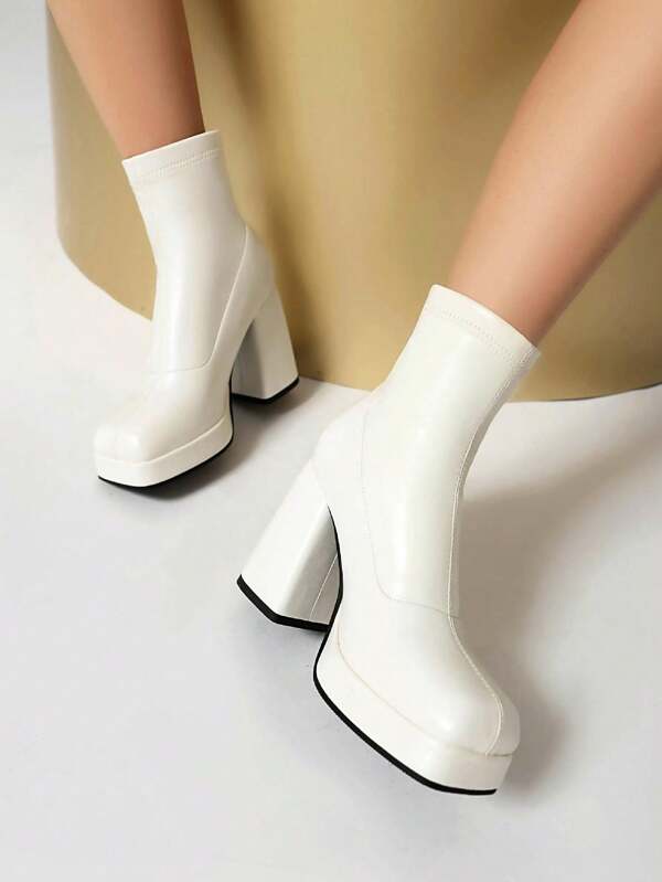 Botas de tobillo blancas para mujer - Punta cuadrada, tacón alto grueso, botas tipo calcetín sin cordones, botas cortas de cuero patentado