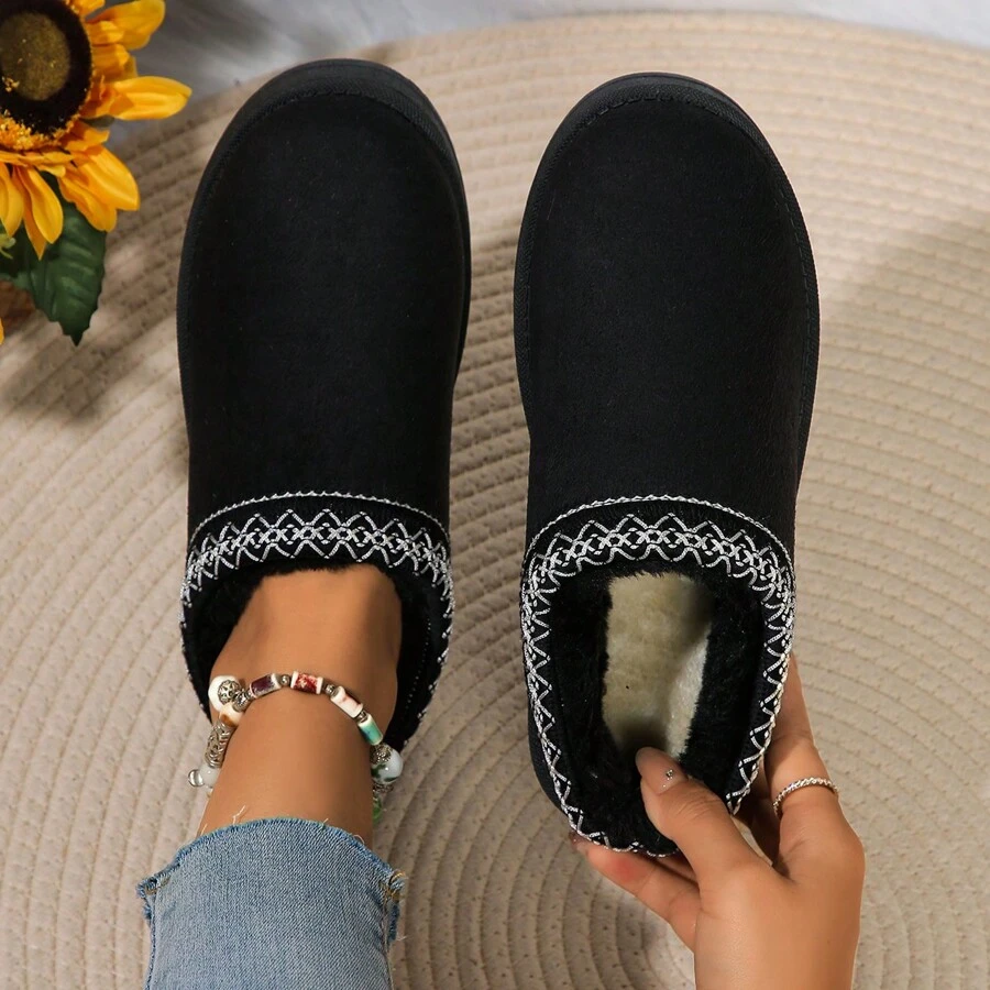 Plus Size Outdoor Slippers For Autumn/Winter 2024, Thick Sole, Simple, Warm, Soft Bottom & Non-Slip For Indoor & Home Use - Black - View 1