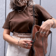 BLUSA T-SHIRT FEMININA GOLA ALTA MANGA CURTA