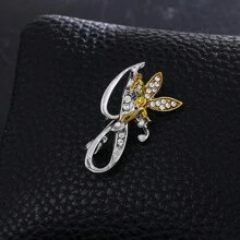 1pc/Set 26 Pcs Angel Shape English Alphabet Pins Cute Brooch For Clothes, Bags, Hats, Accessories Dress Accessories Pin For Clothes Bag Charm School Office Accessories Shirts Jacket Jewelry Christmas Halloween Clothes Pin Funny Teacher Gifts