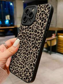 Cheetah Print Cheetah Leopard Print Painted Straight Edge Black Simple Phone Protective Case Applicable To Iphone 15 XR/7/8, Iphone 15 ProMax/12 ProMax/13 ProMax/14 ProMax 13 14 11 12p14 P11 P12, Shockproof TPU Soft Shell, Compatible With A13 4G A22 A21S A51 4G A52 S22 Ultra A33 5G, Compatible With Redmi 10, Redmi Note 11 4G, Redmi 11 Lite, A53, TPU A14/A23/S23 Ultra, S24, A14, A15, S23, A73, Redmi Phones