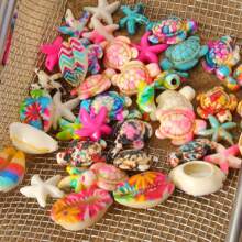 28 pièces Accessoires de création de bijoux DIY, thème océanique tortue colorée, étoile de mer, coquillage, macaron-couleurs avec 3 rouleaux de cordon élastique, tailles aléatoires