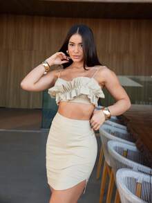 Women's Tailored Skirt And Ruffled Cup Set - Màu be - Xem 1