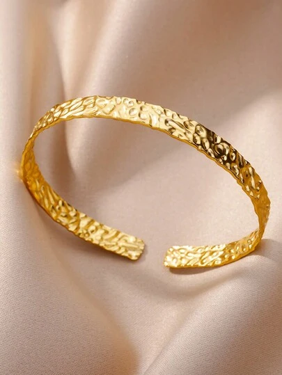 1pc Textured Open Bangle Bracelet, Women's Minimalist Gold-Tone Metal Open Cuff Bracelet, Party Jewelry, Fashion Accessory