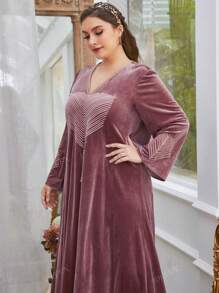 Women Plus Size V-Neck Long Sleeve Velvet Patchwork Striped Tassel Design Dress