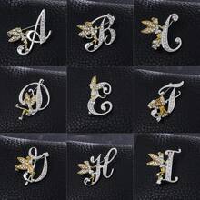 1pc/Set 26 Pcs Angel Shape English Alphabet Pins Cute Brooch For Clothes, Bags, Hats, Accessories Dress Accessories Pin For Clothes Bag Charm School Office Accessories Shirts Jacket Jewelry Christmas Halloween Clothes Pin Funny Teacher Gifts