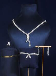 1 Copper-Based Sparkling Zirconia Necklace + 1 Luxurious Zirconia Bracelet + 1 Pair Elegant Zirconia Earrings + 1 Graceful Zirconia Ring, 5-Piece Bridal Wedding Jewelry Set For Party, Wedding, Banquet, Bridal Photography, Gift - Silver - View 1