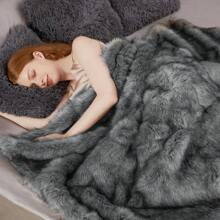 Touchat Luxury 1000GSM Faux Fur Throw Blanket, Super Heavy Thick Warm Cozy Blankets For Couch Bed Sofa, Plush Fuzzy Elegant Soft Reversible Mink Blanket For Living Room Bedroom, 50''x60'' - 灰黑色 - 查看 2