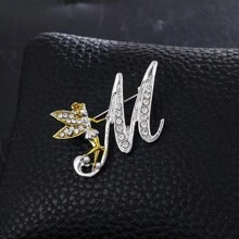 1pc/Set 26 Pcs Angel Shape English Alphabet Pins Cute Brooch For Clothes, Bags, Hats, Accessories Dress Accessories Pin For Clothes Bag Charm School Office Accessories Shirts Jacket Jewelry Christmas Halloween Clothes Pin Funny Teacher Gifts