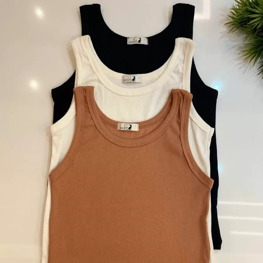 Kit 3 Regatas Femininas Malha Algodão Canelada Ribana Verão Cores Sortidas
