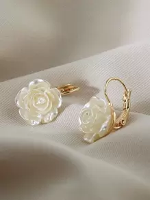 1 Pair Of Girls' White French Pearl Camellia Flower Earrings - Suitable For Daily Accessories